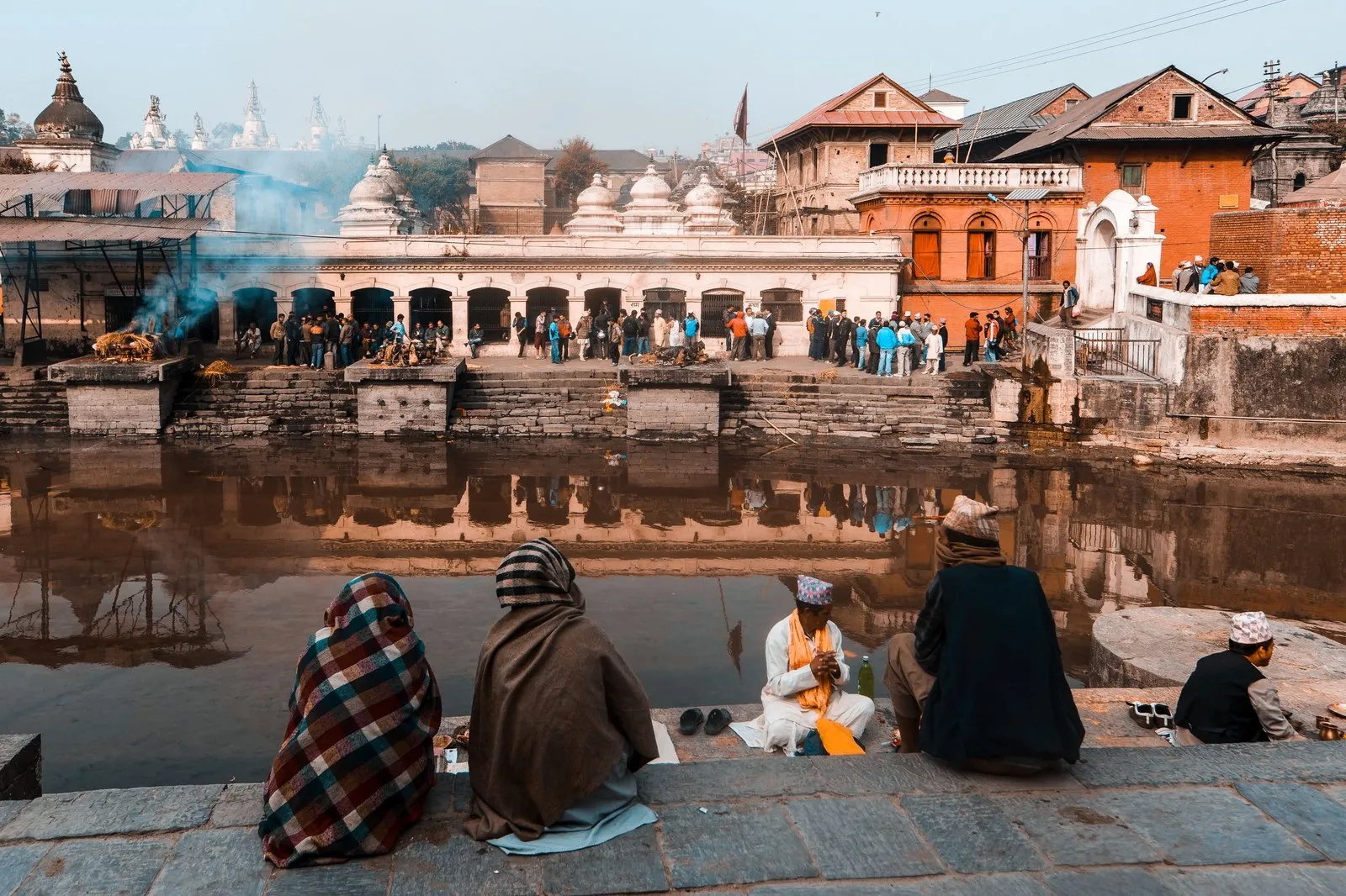 People on the east bank of the Bagmati, looking across to the ghats at Pashupatinath